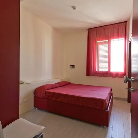 Baia Hotel 3*