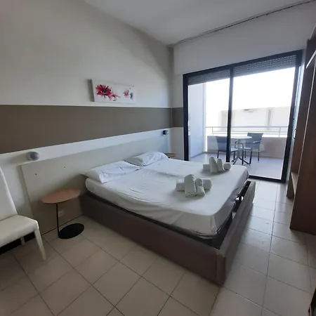 Hotell Baia 3*