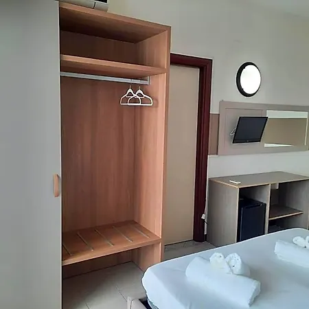 فندق Baia غالّيبولي