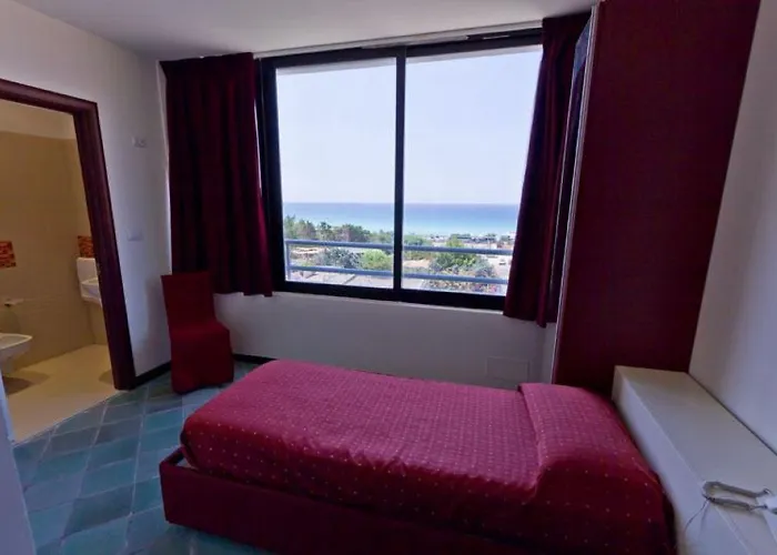 Baia Hotel 3*