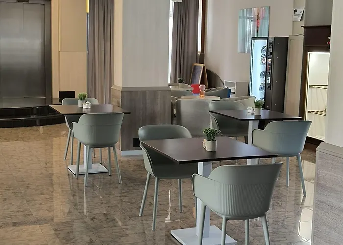 Baia Hotel 3*